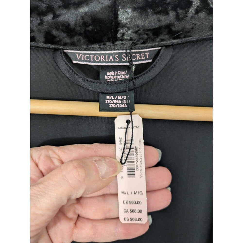 Victoria’s Secret Black M/L Crushed Velvet Open Kimono Robe Coverup Whimsigoth - Picture 2 of 10